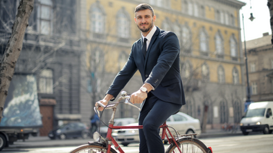 Cycling to Work: 4 Reasons to Use Your Bike for Daily Commute